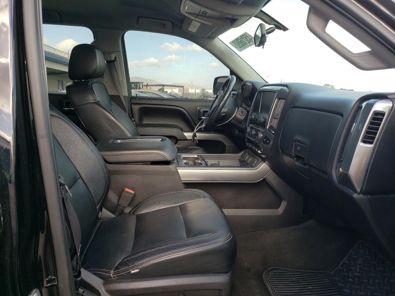 Photo 5 from auction – 2015 CHEVROLET SILVERADO with VIN 3GCUKREC3FG448546