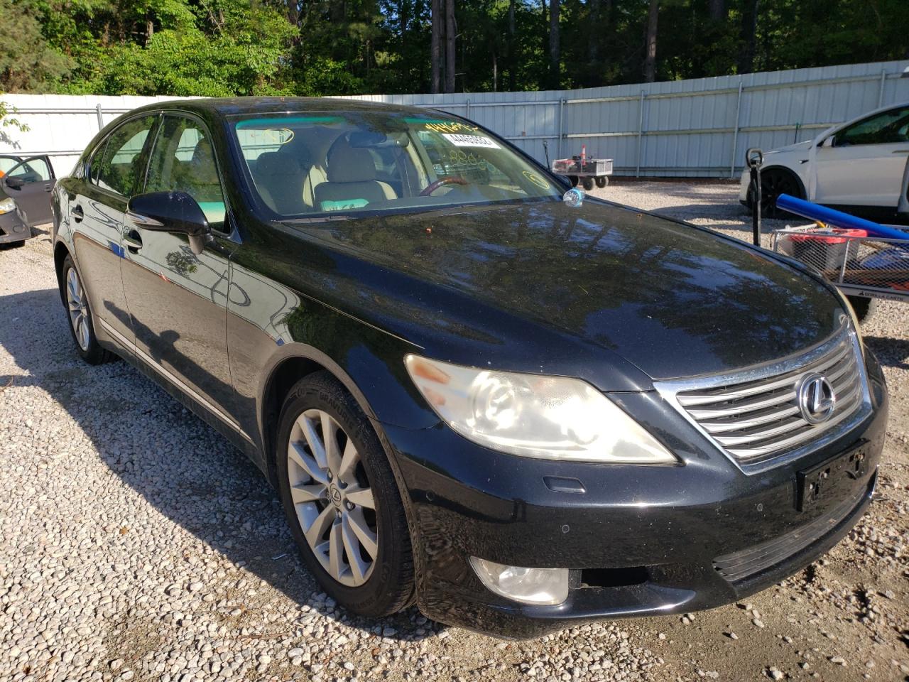 LEXUS LS 460 2011 with VIN JTHCL5EF8B5010133 - Photo from auction