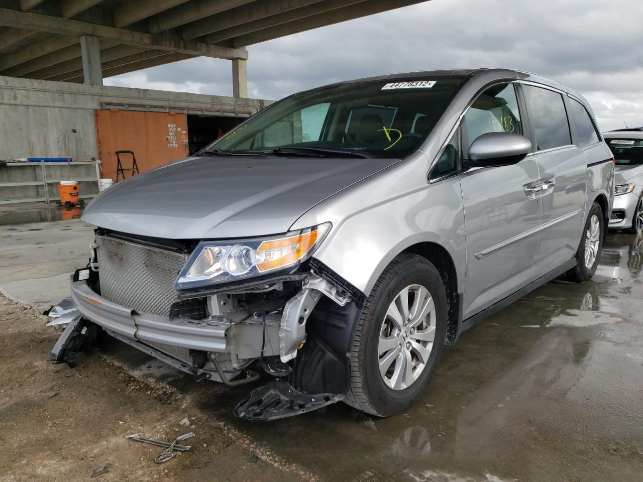 Photo 2 from auction – 2016 HONDA ODYSSEY SE with VIN 5FNRL5H37GB112154