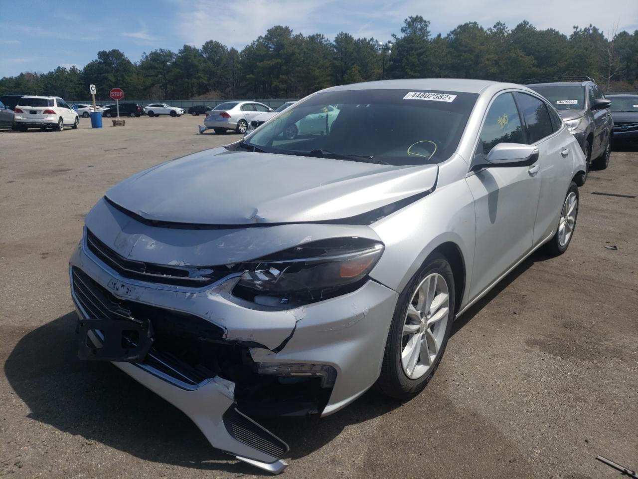 Photo 2 from auction – 2018 CHEVROLET MALIBU LT with VIN 1G1ZD5ST4JF258352