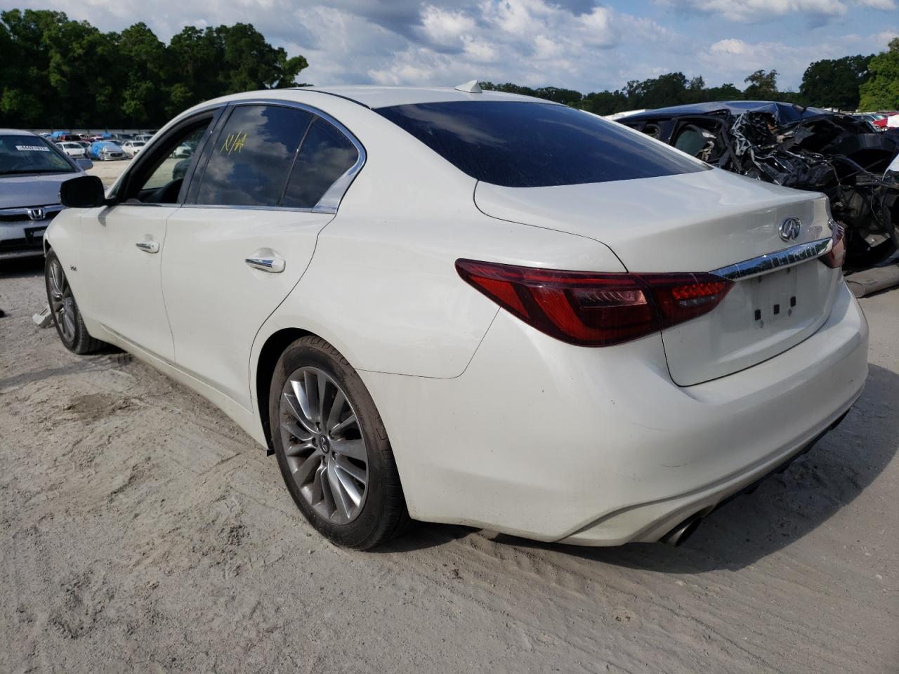 Photo 3 from auction – 2019 INFINITI Q50 LUXE with VIN JN1EV7AP3KM511552