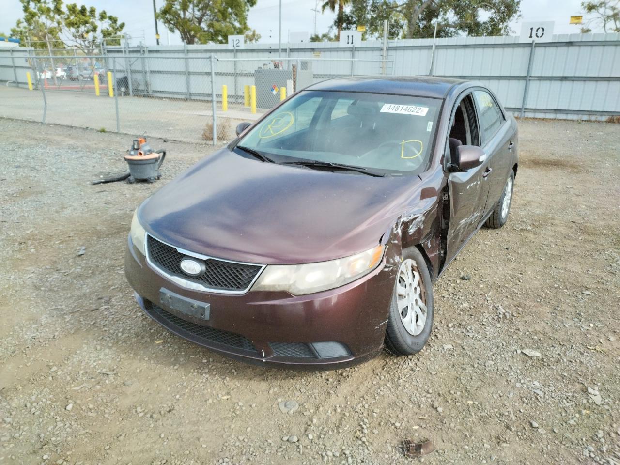 Photo 2 from auction – 2010 KIA FORTE EX with VIN KNAFU4A26A5167406