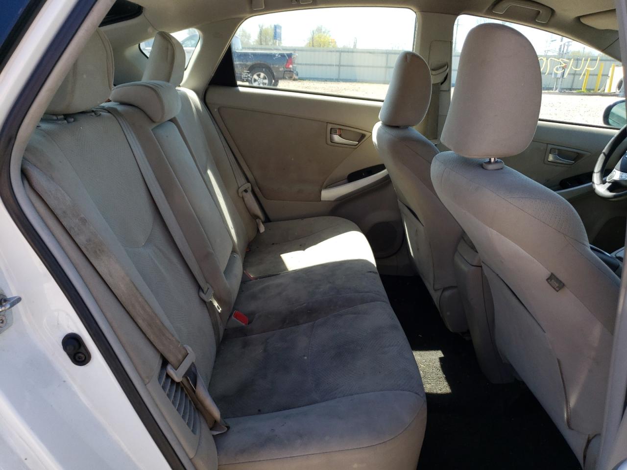 Photo 6 from auction – 2013 TOYOTA PRIUS with VIN JTDKN3DU8D5626171