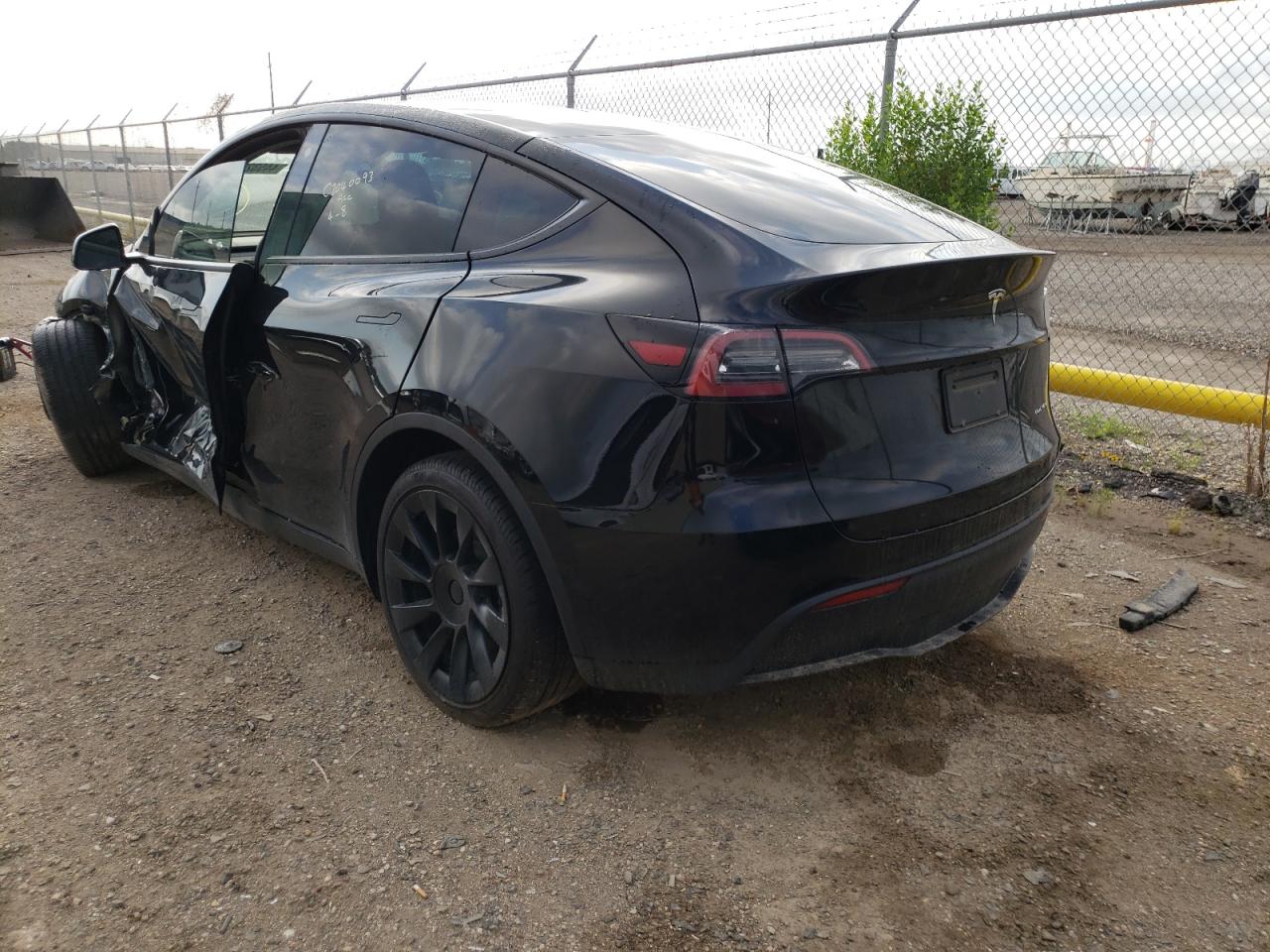 Photo 3 from auction – 2021 TESLA MODEL Y with VIN 5YJYGDEE4MF287361
