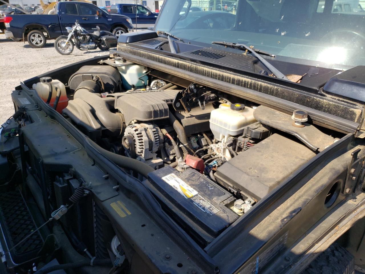 Photo 7 from auction – 2008 HUMMER H2 SUT with VIN 5GRGN22828H100269