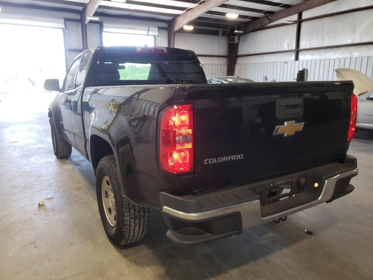 Photo 3 from auction – 2018 CHEVROLET COLORADO with VIN 1GCHSBEA2J1325688