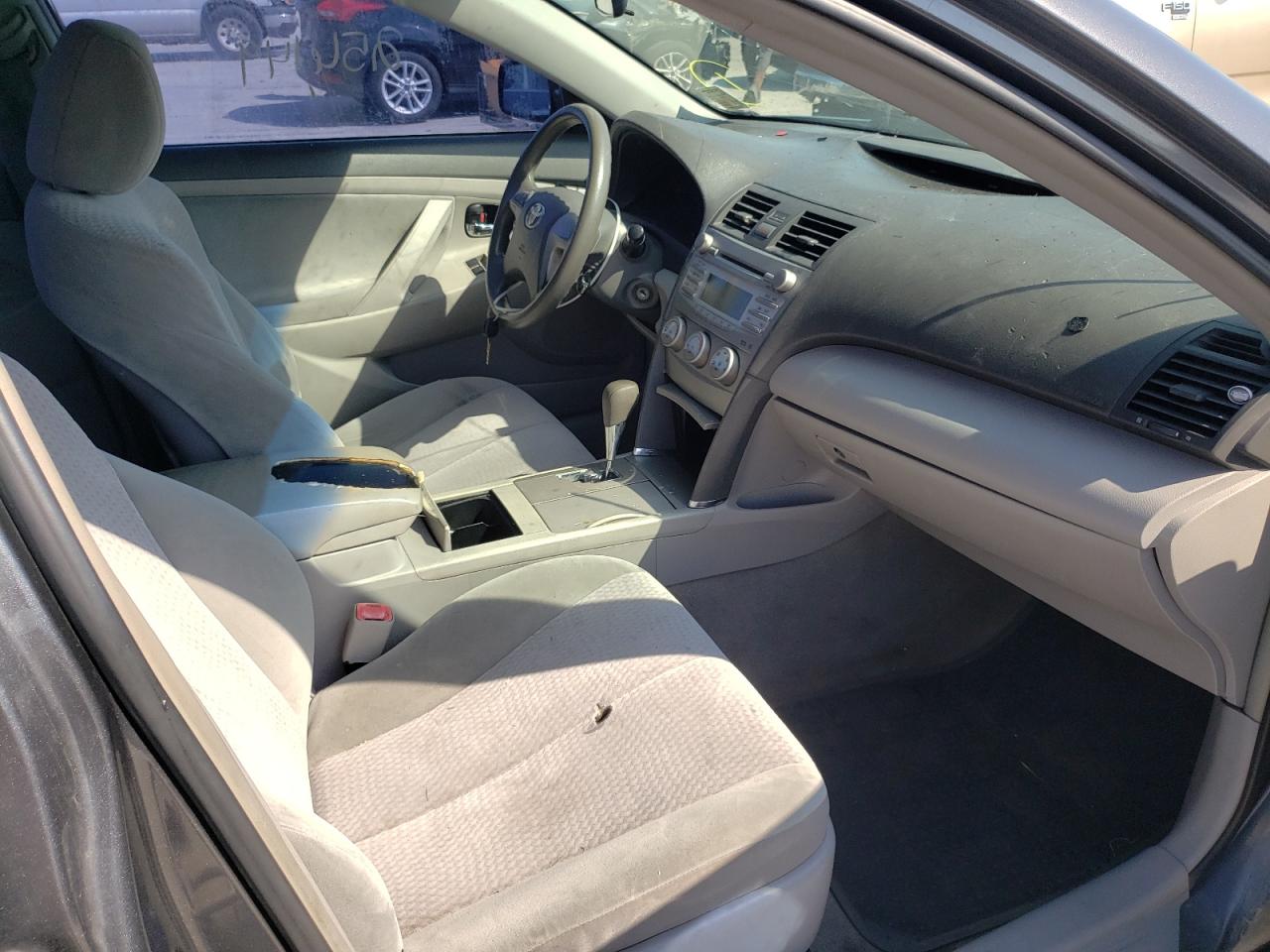 Photo 5 from auction – 2010 TOYOTA CAMRY BASE with VIN 4T4BF3EK5AR058619