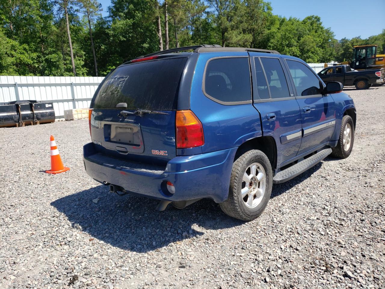 Photo 4 from auction – 2005 GMC ENVOY with VIN 1GKDS13S052259523