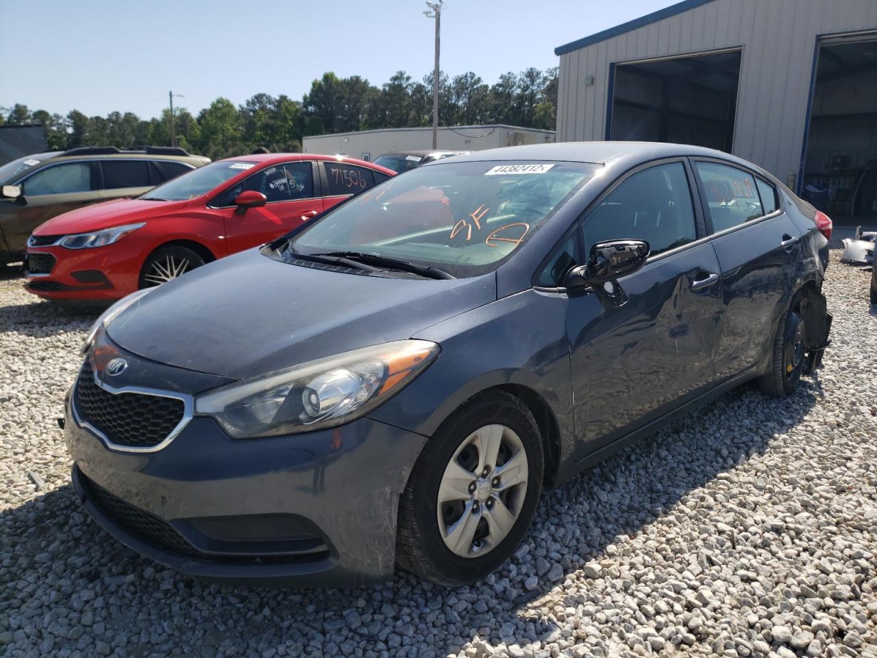 Photo 2 from auction – 2016 KIA FORTE LX with VIN KNAFK4A64G5563447