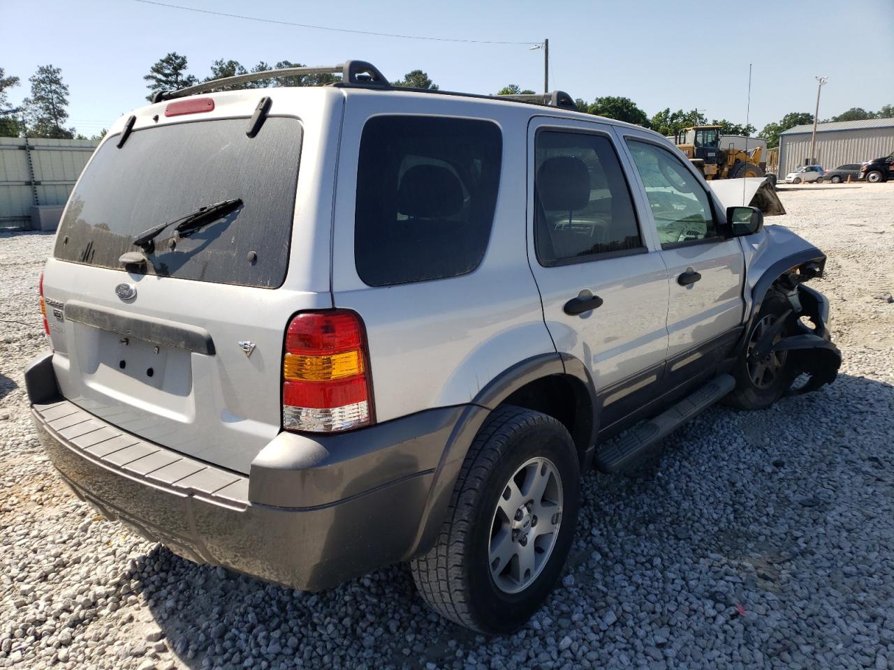 Photo 4 from auction – 2005 FORD ESCAPE XLT with VIN 1FMYU03195KD40203