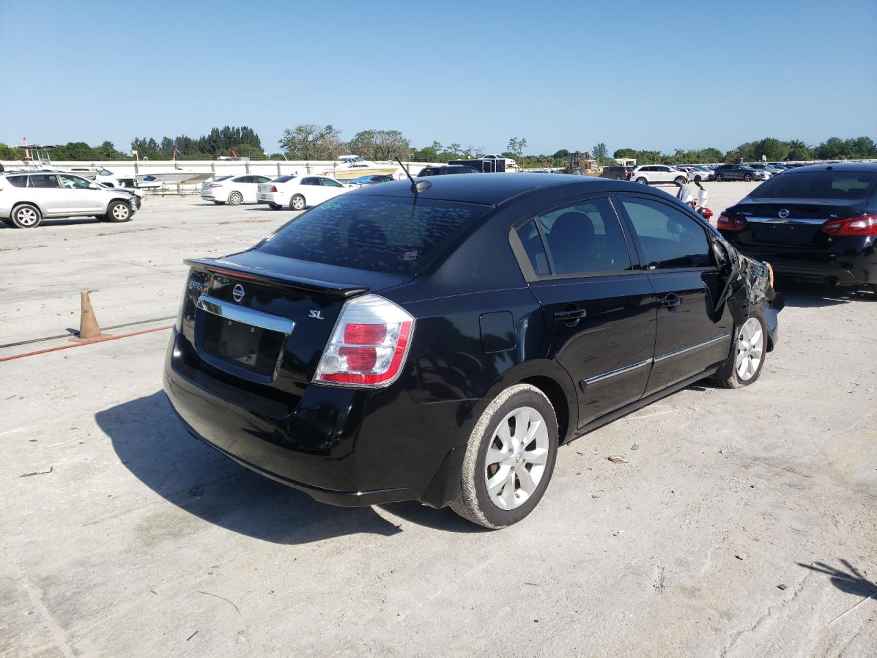 Photo 4 from auction – 2011 NISSAN SENTRA with VIN 3N1AB6AP3BL663827