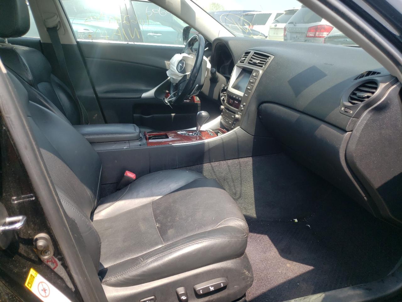 Photo 5 from auction – 2008 LEXUS IS 250 with VIN JTHCK262185026406