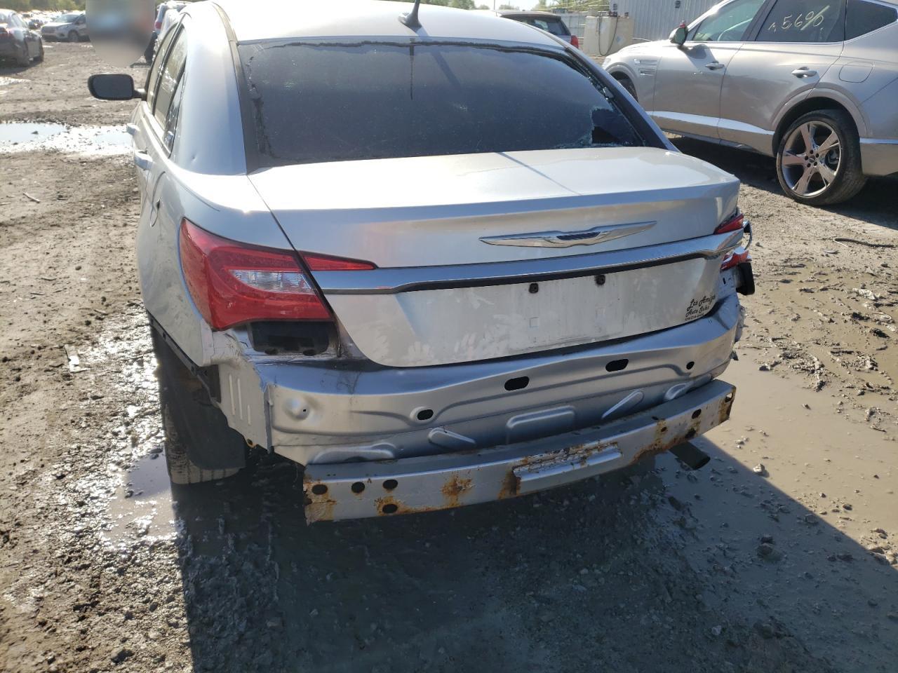 Photo 9 from auction – 2011 CHRYSLER 200 TOURIN with VIN 1C3BC1FB0BN512964