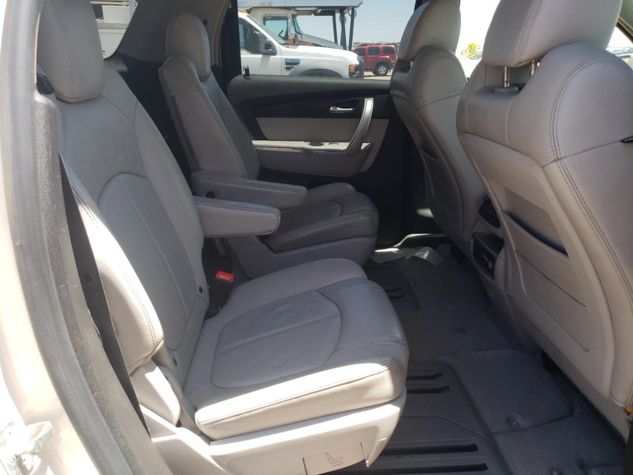 صورة رقم 6 من المزاد - 2008 GMC ACADIA SLT مع VIN 1GKER33738J237484