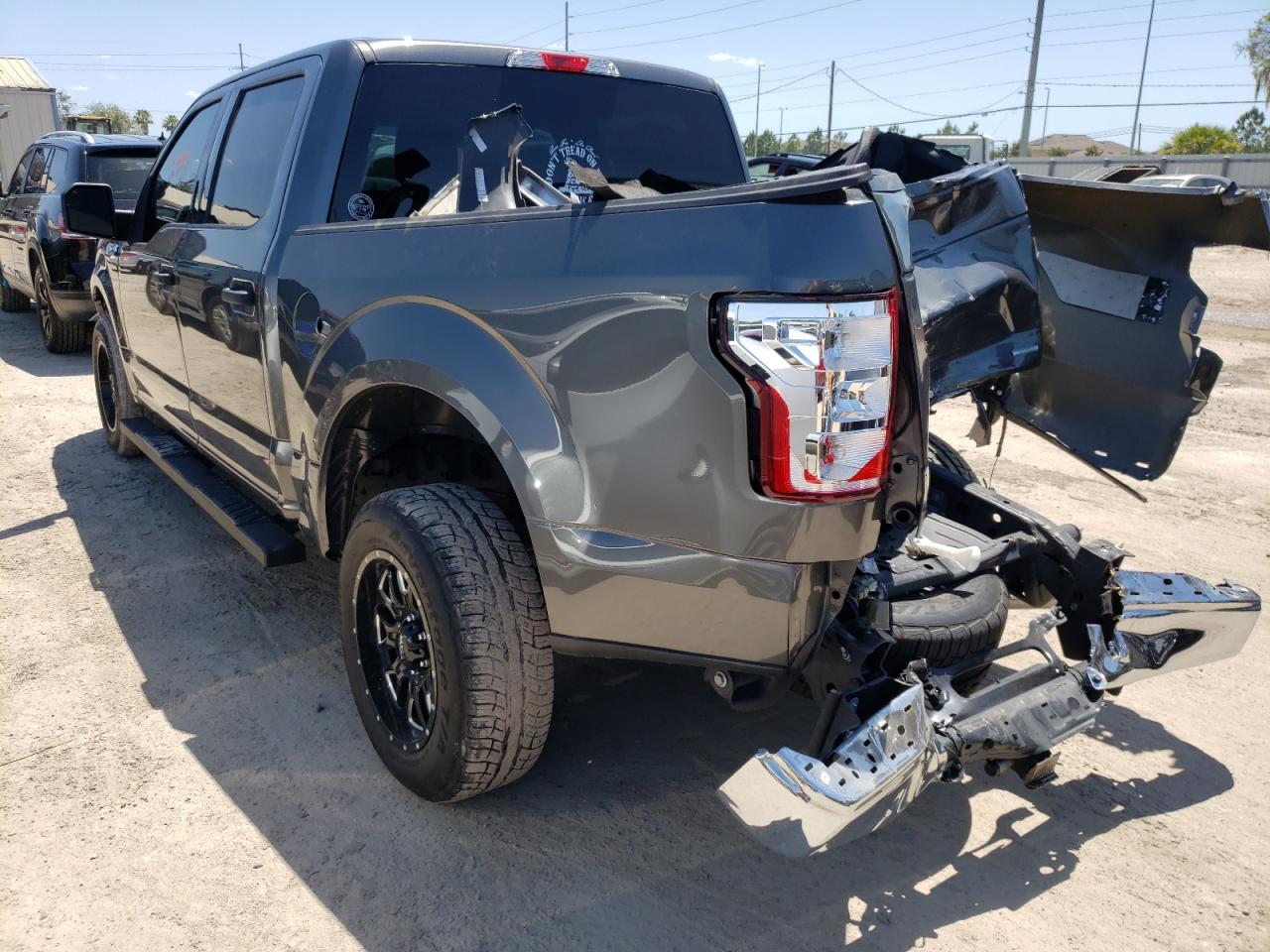 Photo 3 from auction – 2019 FORD F150 SUPER with VIN 1FTEW1CP8KFD09704