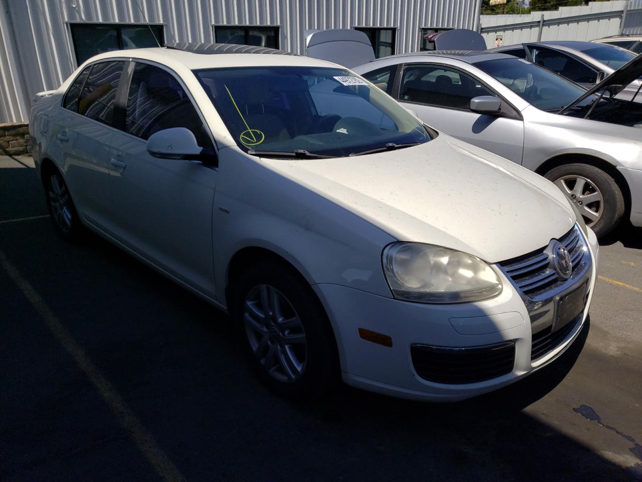 VOLKSWAGEN JETTA WOLF 2007 with VIN 3VWEG71K27M121708 - Photo from auction