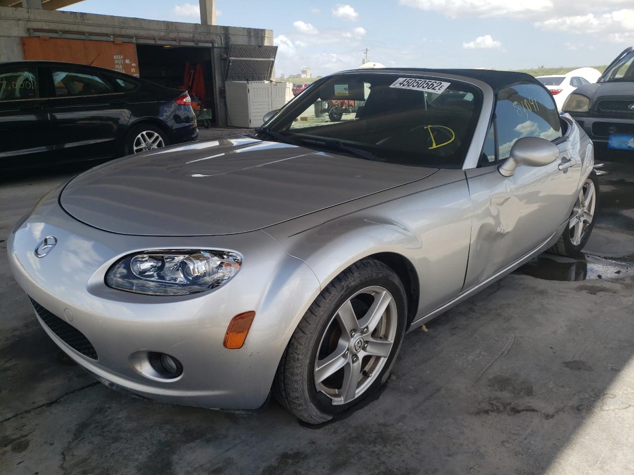 Photo 2 from auction – 2007 MAZDA MX-5 MIATA with VIN JM1NC25F970124008