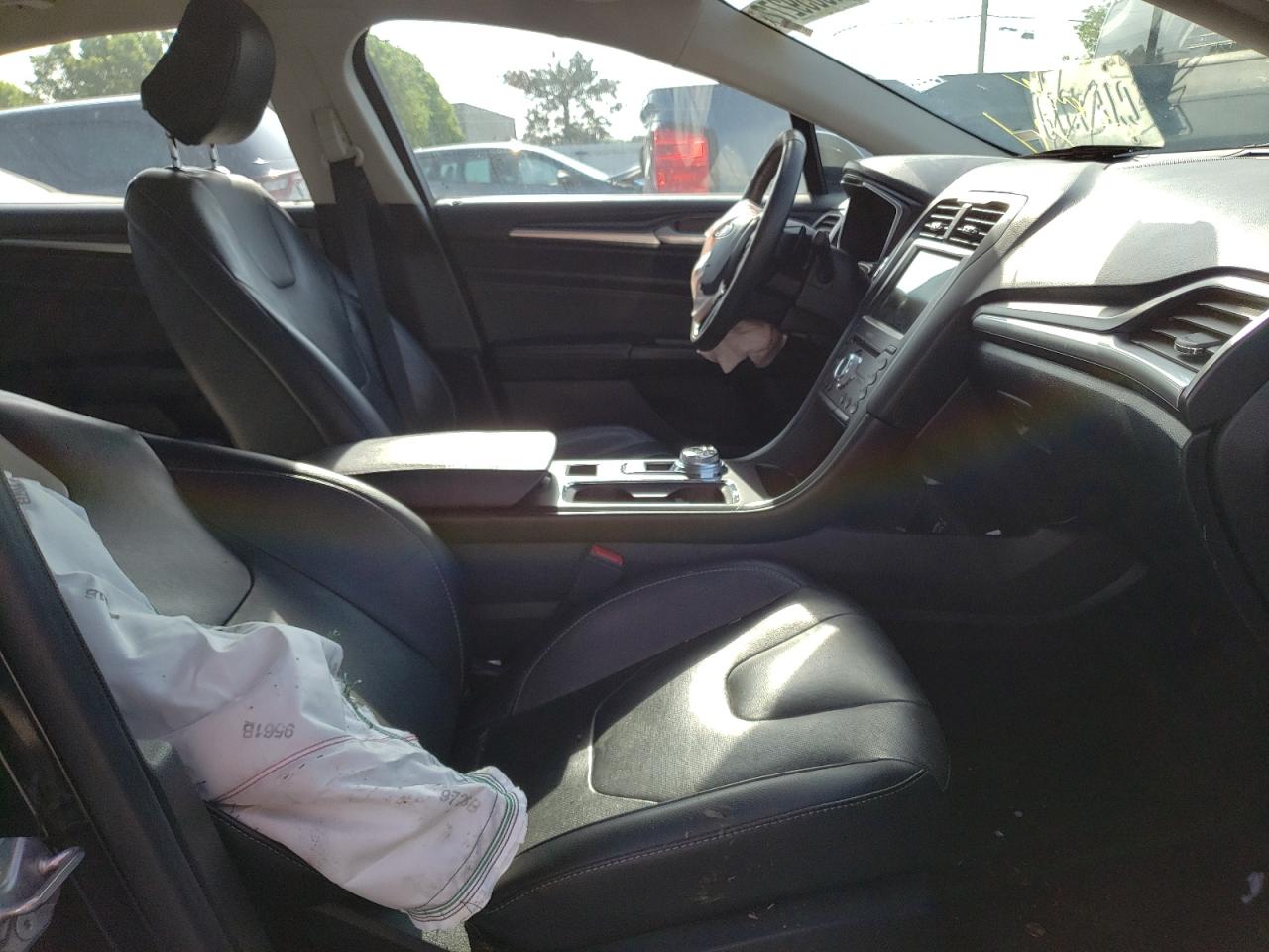 Photo 18 from auction – 2020 FORD FUSION TIT with VIN 3FA6P0D95LR133801