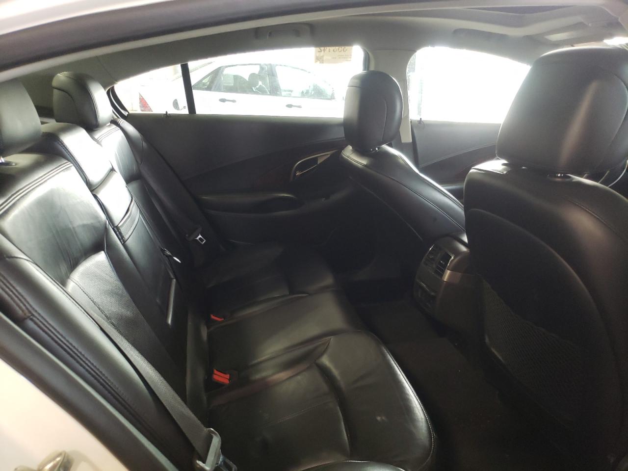 Photo 6 from auction – 2011 BUICK LACROSSE C with VIN 1G4GE5ED2BF367406
