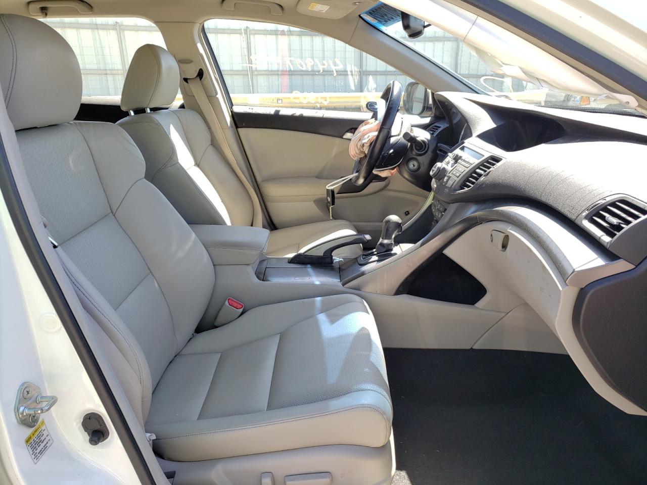 Photo 5 from auction – 2012 ACURA TSX TECH with VIN JH4CW2H66CC000313