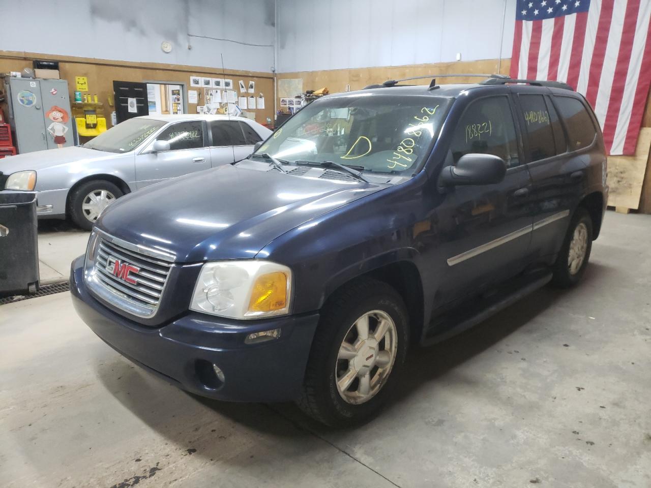 Photo 2 from auction – 2007 GMC ENVOY with VIN 1GKDT13S272114452