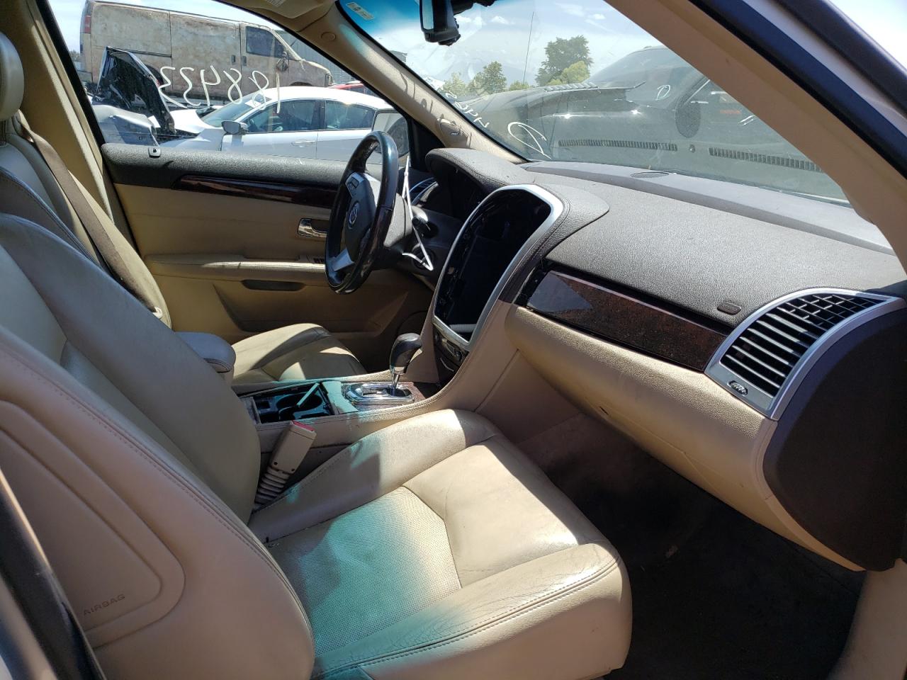Photo 5 from auction – 2008 CADILLAC SRX with VIN 1GYEE637780135131