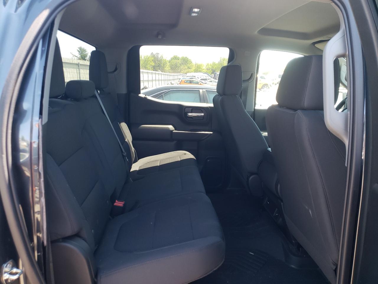 Photo 6 from auction – 2021 CHEVROLET SILVERADO with VIN 1GCPYBEK3MZ417224