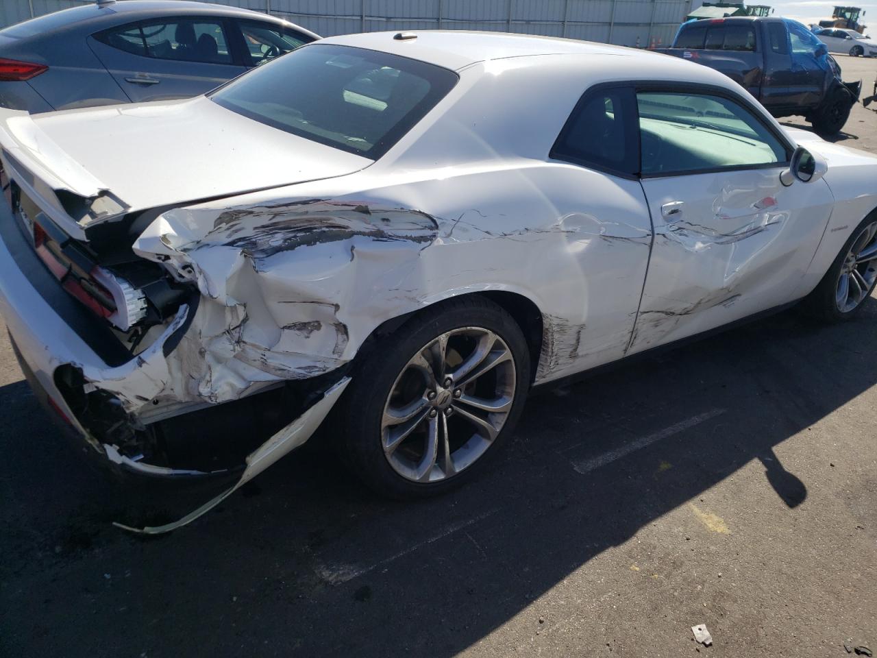 Photo 9 from auction – 2021 DODGE CHALLENGER with VIN 2C3CDZBT1MH526592