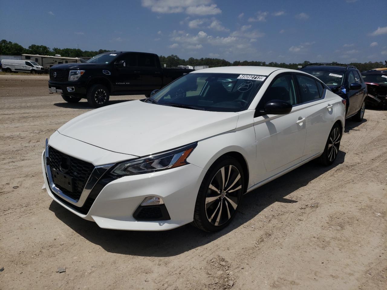 Photo 2 from auction – 2020 NISSAN ALTIMA SR with VIN 1N4BL4CV9LC209759