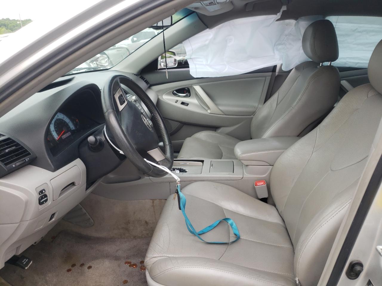 Photo 5 from auction – 2011 TOYOTA CAMRY BASE with VIN 4T1BF3EK8BU194299