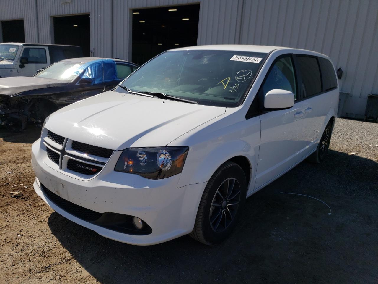 Photo 2 from auction – 2019 DODGE GRAND CARA with VIN 2C4RDGEG0KR641488