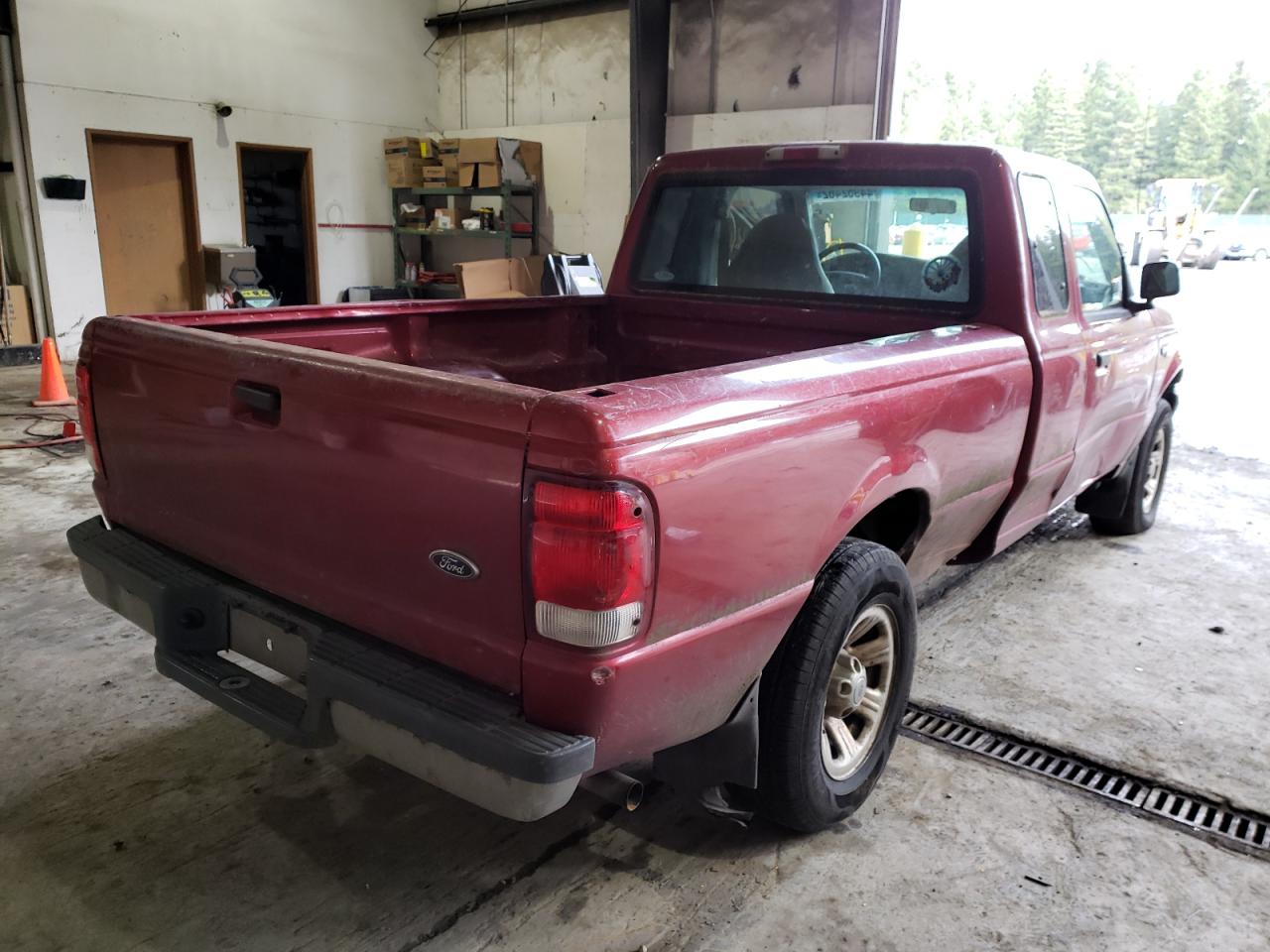 Photo 4 from auction – 2000 FORD RANGER SUP with VIN 1FTYR14C8YPA76300