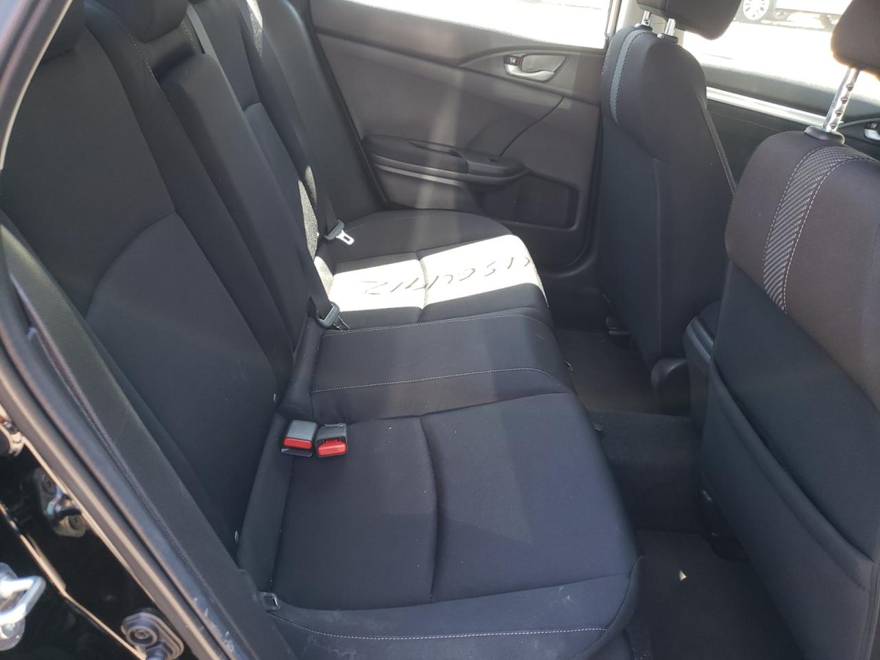 Photo 6 from auction – 2018 HONDA CIVIC EX with VIN 2HGFC2F7XJH611167