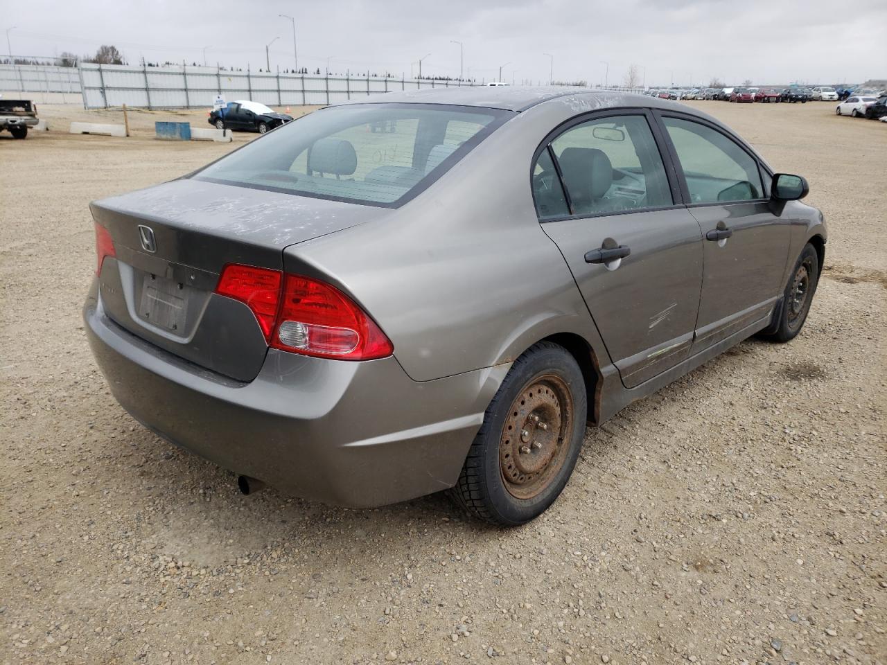 Photo 4 from auction – 2007 HONDA CIVIC DX with VIN 2HGFA15377H030040