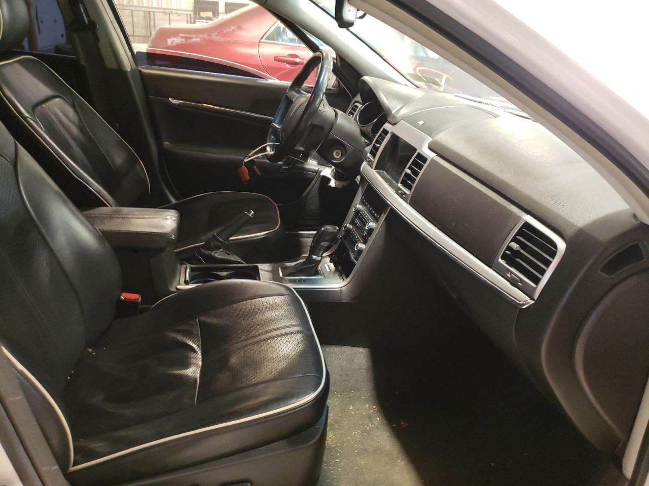 Фото 5 с аукциона – 2011 LINCOLN MKZ с VIN 3LNHL2JC0BR755422