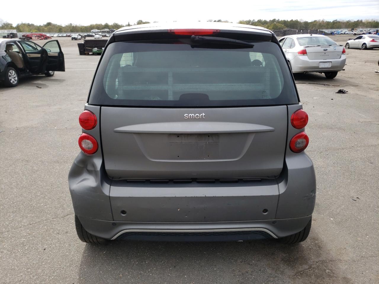 Photo 6 from auction – 2013 SMART FORTWO PUR with VIN WMEEJ3BA4DK711058