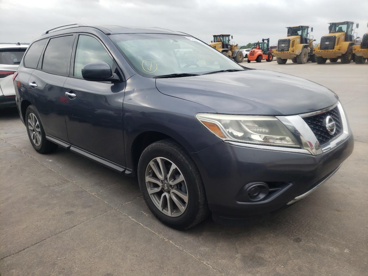NISSAN PATHFINDER 2014 with VIN 5N1AR2MNXEC621551 - Photo from auction