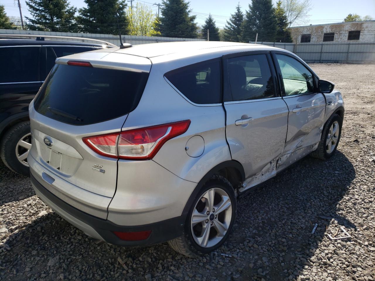 Photo 4 from auction – 2015 FORD ESCAPE SE with VIN 1FMCU9G95FUC72762