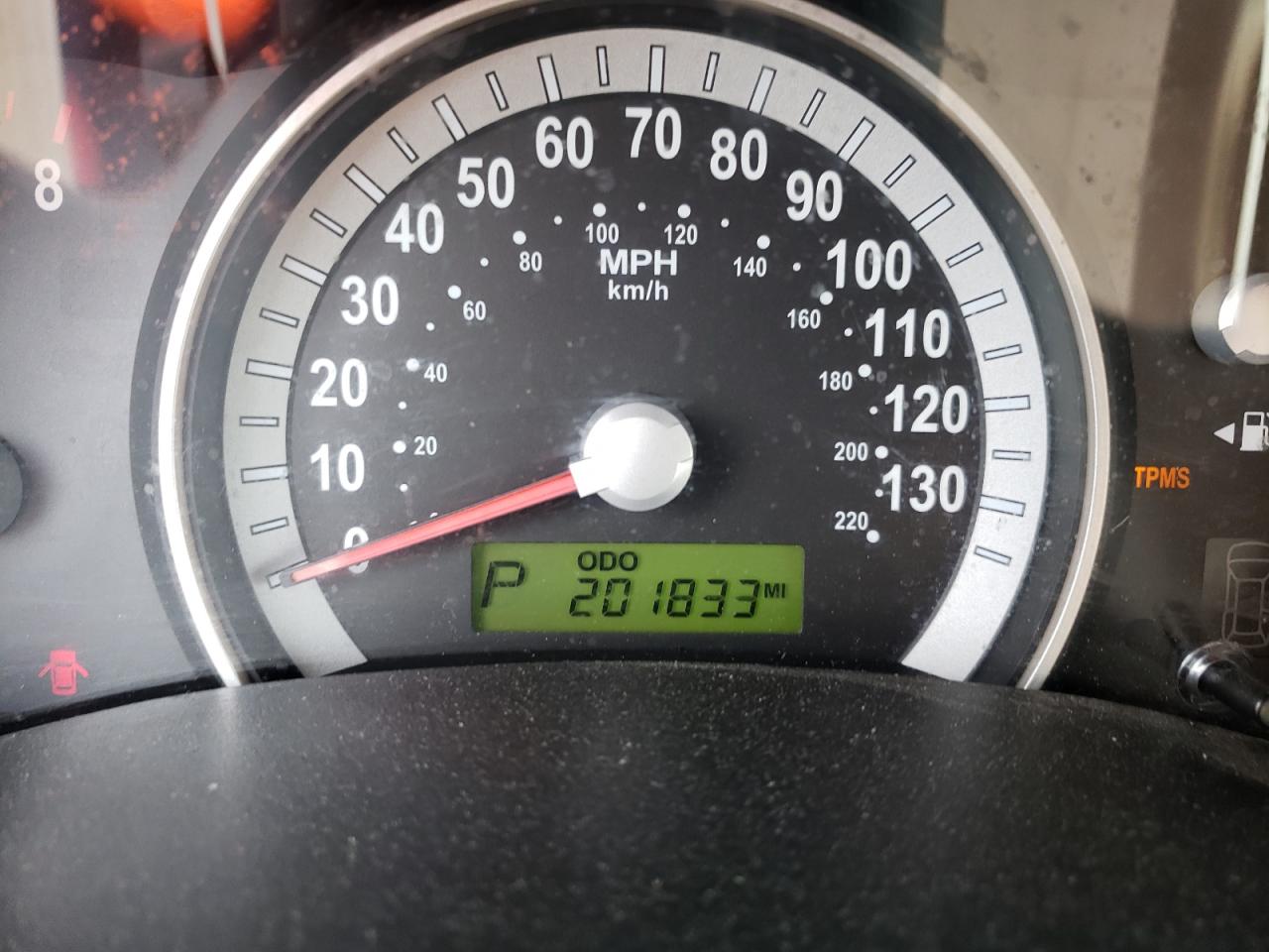 Photo 8 from auction – 2007 HYUNDAI ENTOURAGE with VIN KNDMC233276031820