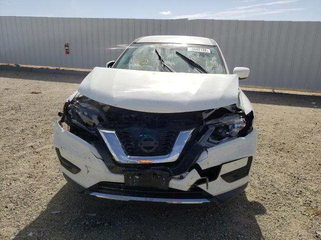 Photo 9 from auction – 2017 NISSAN ROGUE S with VIN KNMAT2MT7HP550410