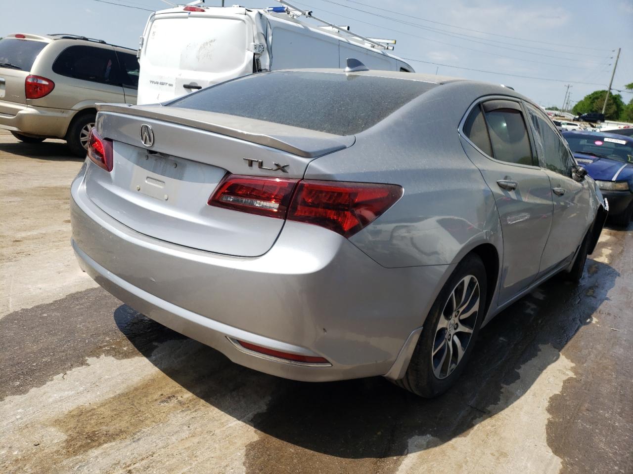 Photo 4 from auction – 2017 ACURA TLX TECH with VIN 19UUB1F55HA008834