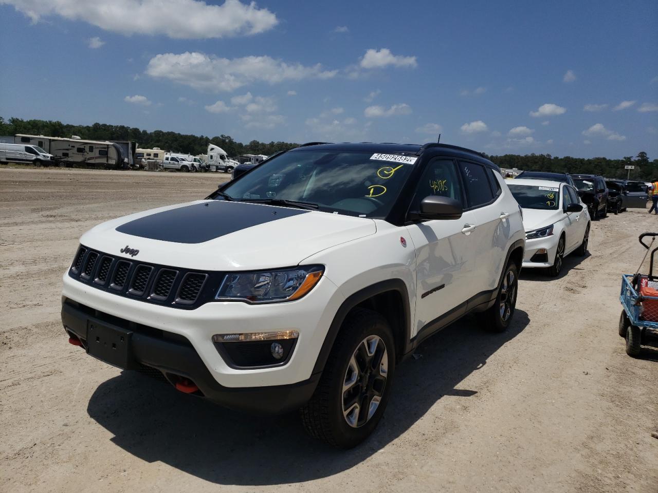 Photo 2 from auction – 2018 JEEP COMPASS TR with VIN 3C4NJDDB8JT210355