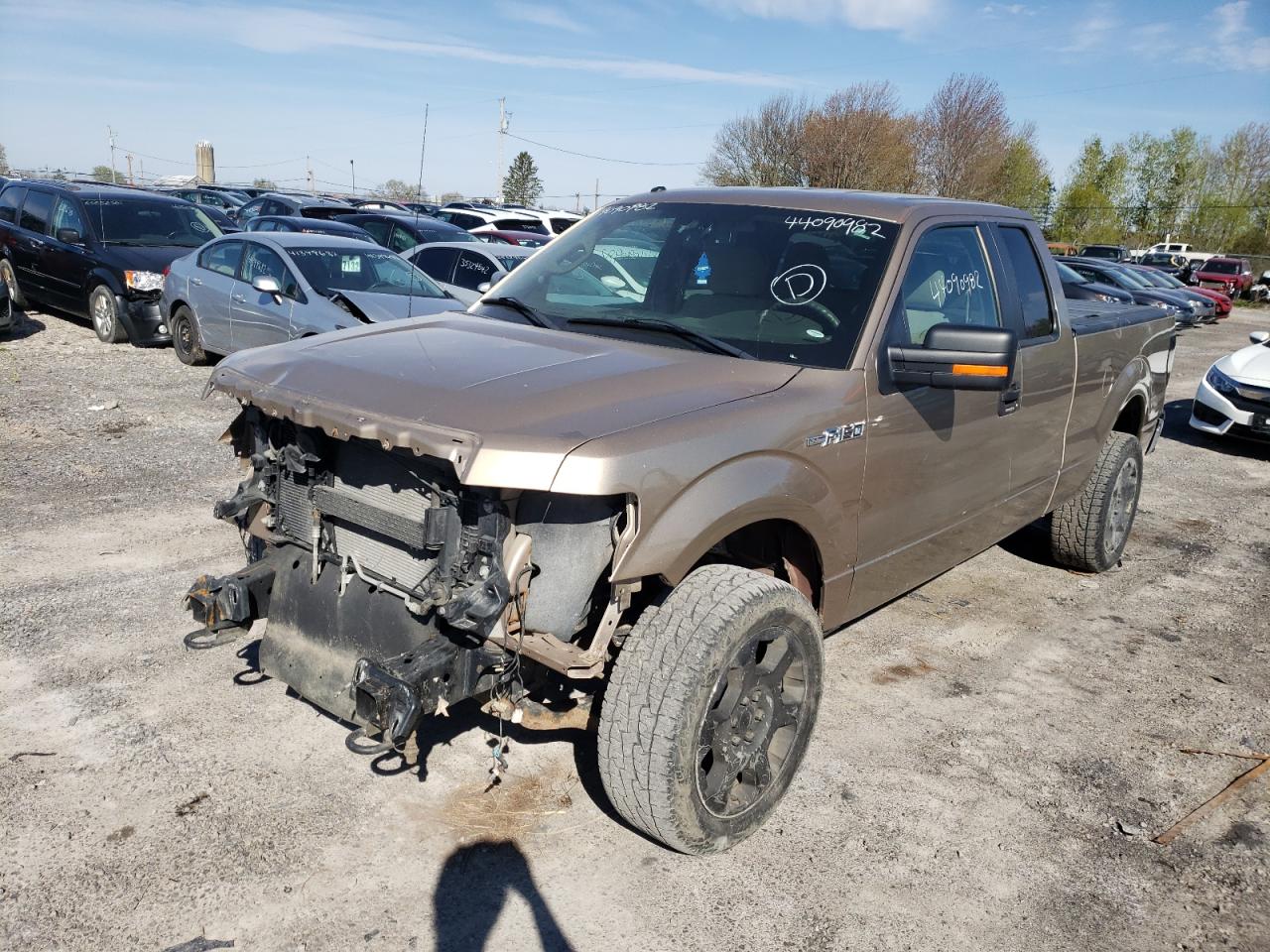 Photo 2 from auction – 2012 FORD F150 SUPER with VIN 1FTFX1EF6CKE25899