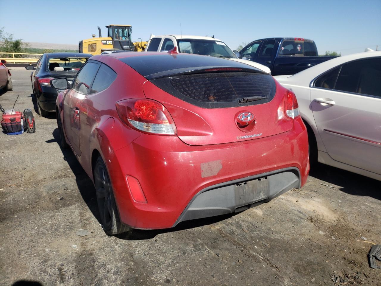 Photo 3 from auction – 2015 HYUNDAI VELOSTER with VIN KMHTC6AD4FU229092