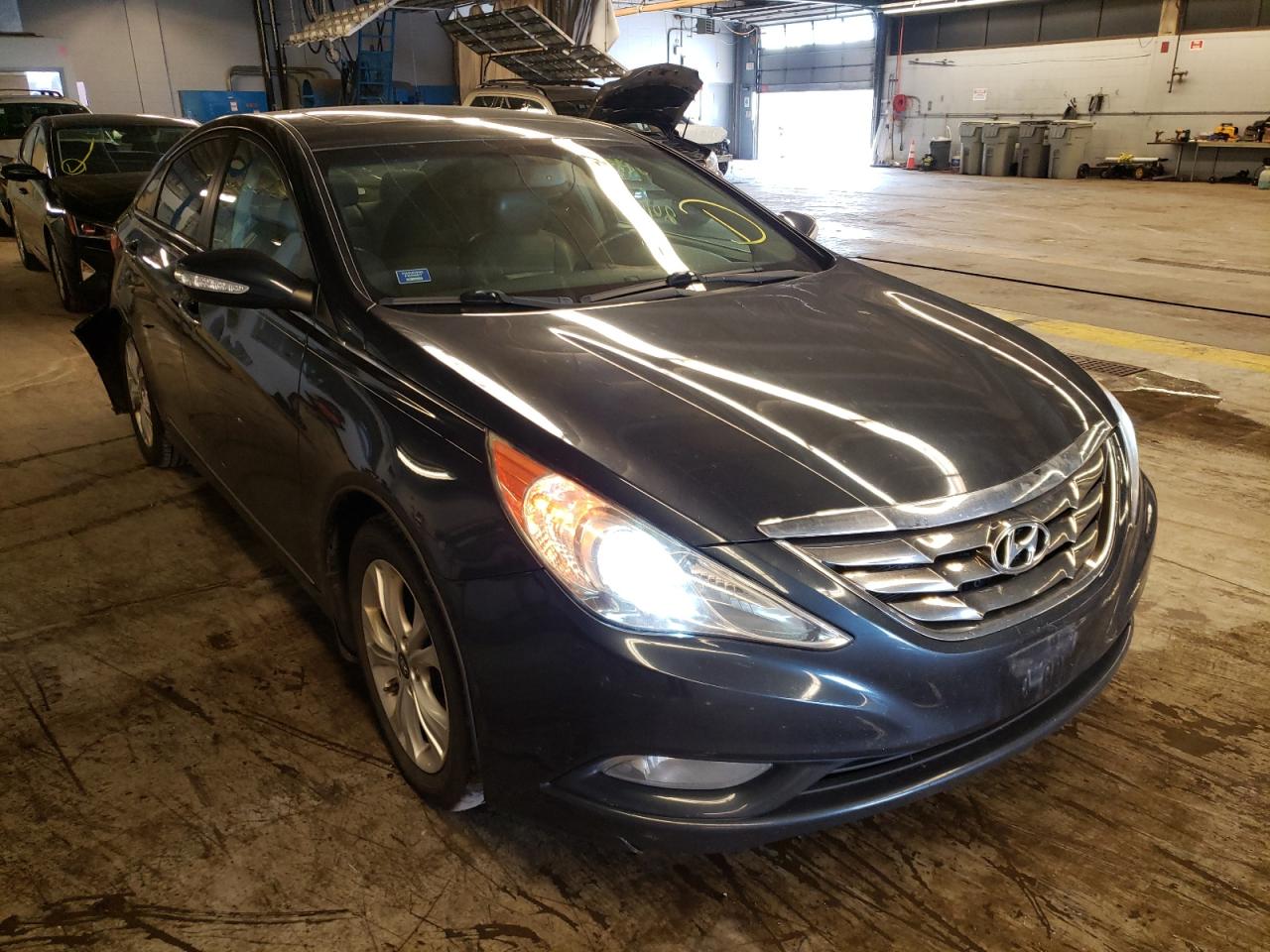 HYUNDAI SONATA SE 2011 with VIN 5NPEC4AC4BH131502 - Photo from auction