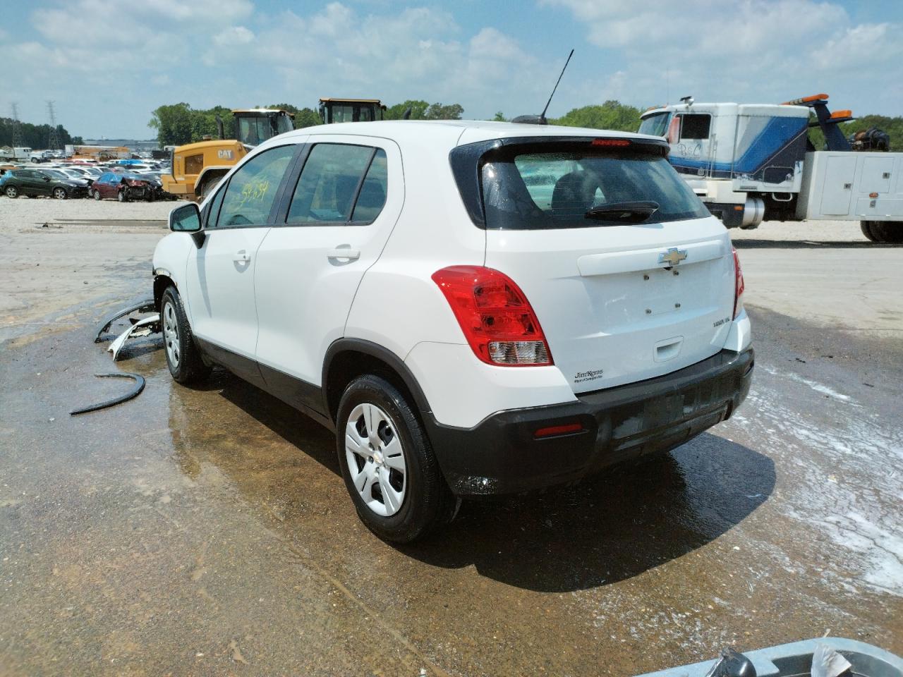 Photo 3 from auction – 2016 CHEVROLET TRAX LS with VIN KL7CJKSB7GB748907