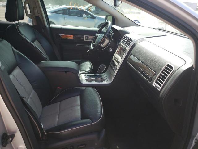 Фото 5 с аукциона – 2009 LINCOLN MKX с VIN 2LMDU68C09BJ02000