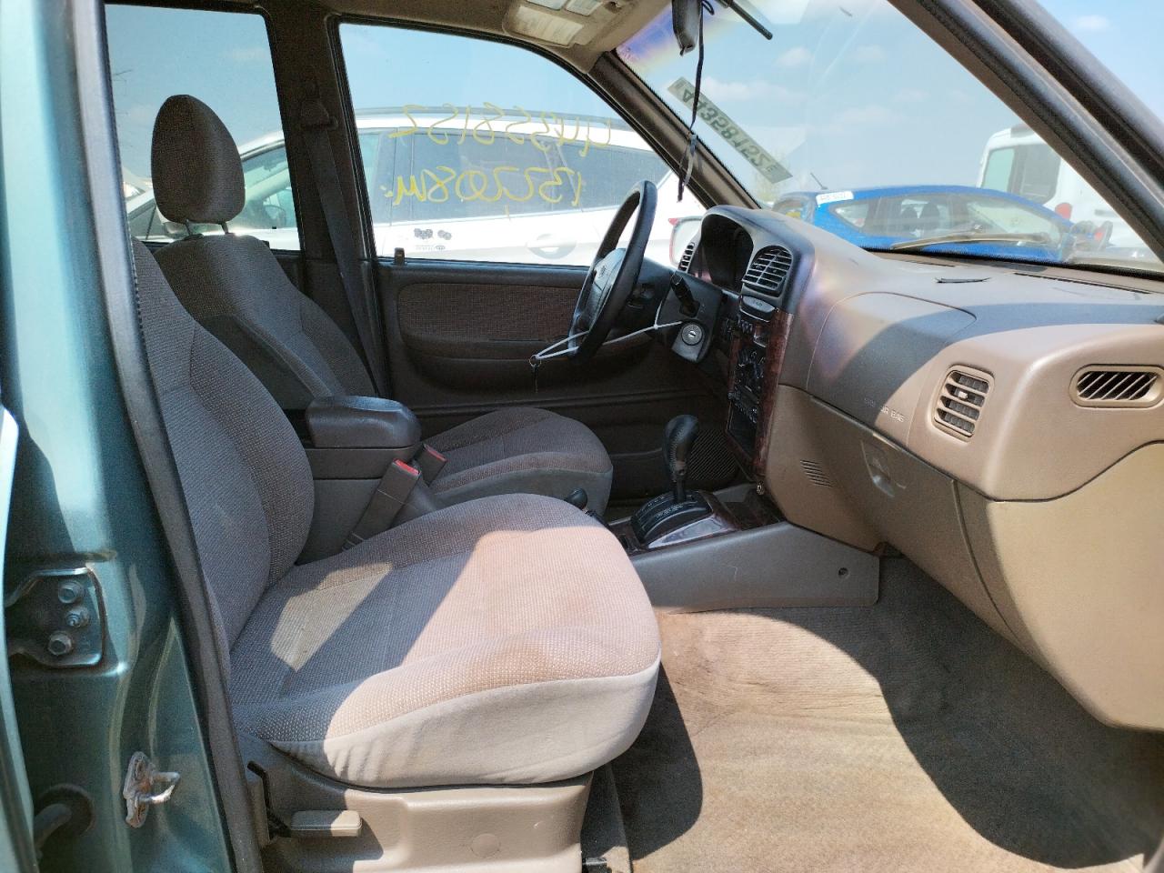 Photo 5 from auction – 2000 KIA SPORTAGE with VIN KNDJA7230Y5645618