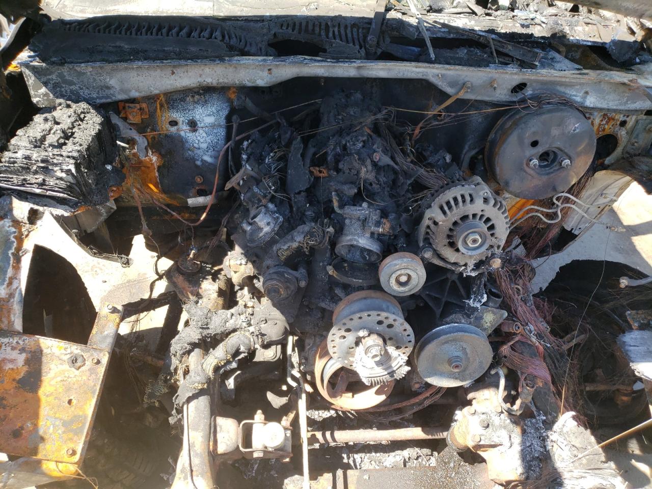 Photo 7 from auction – 2002 CHEVROLET SILVERADO with VIN 1GCEK14T12Z299393
