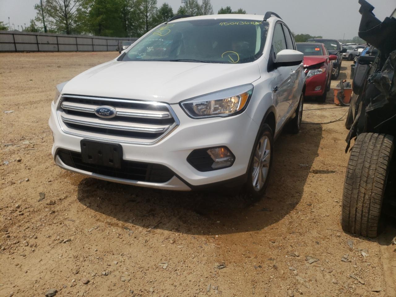 Photo 2 from auction – 2018 FORD ESCAPE SE with VIN 1FMCU9GD7JUA91417